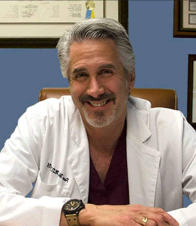 Médico Reumatologista Tiago